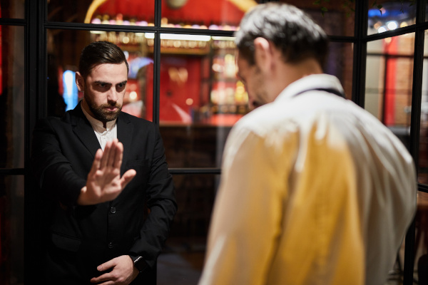 Doorman / Türsteher für Neujahr und Silvester in Berlin